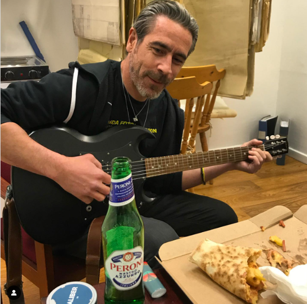 Parabol Ola Rapace Rovfågel låter häftigt, det tar vi!