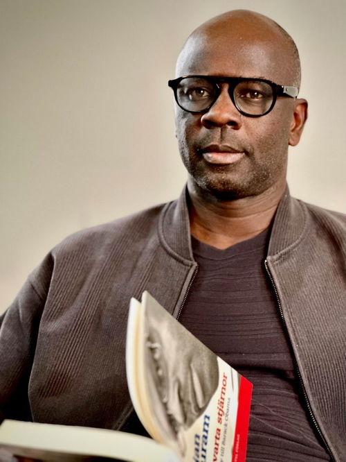 Lilian Thuram: Vita fotbollsspelare måste stoppa rasismen